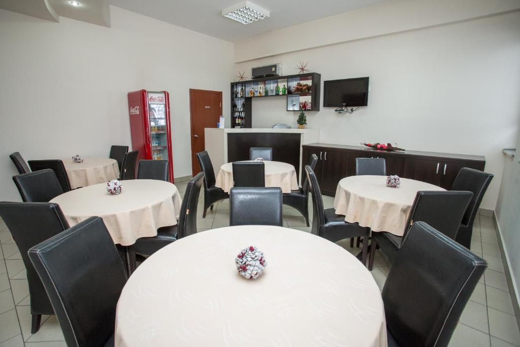 Restaurant gallery 2